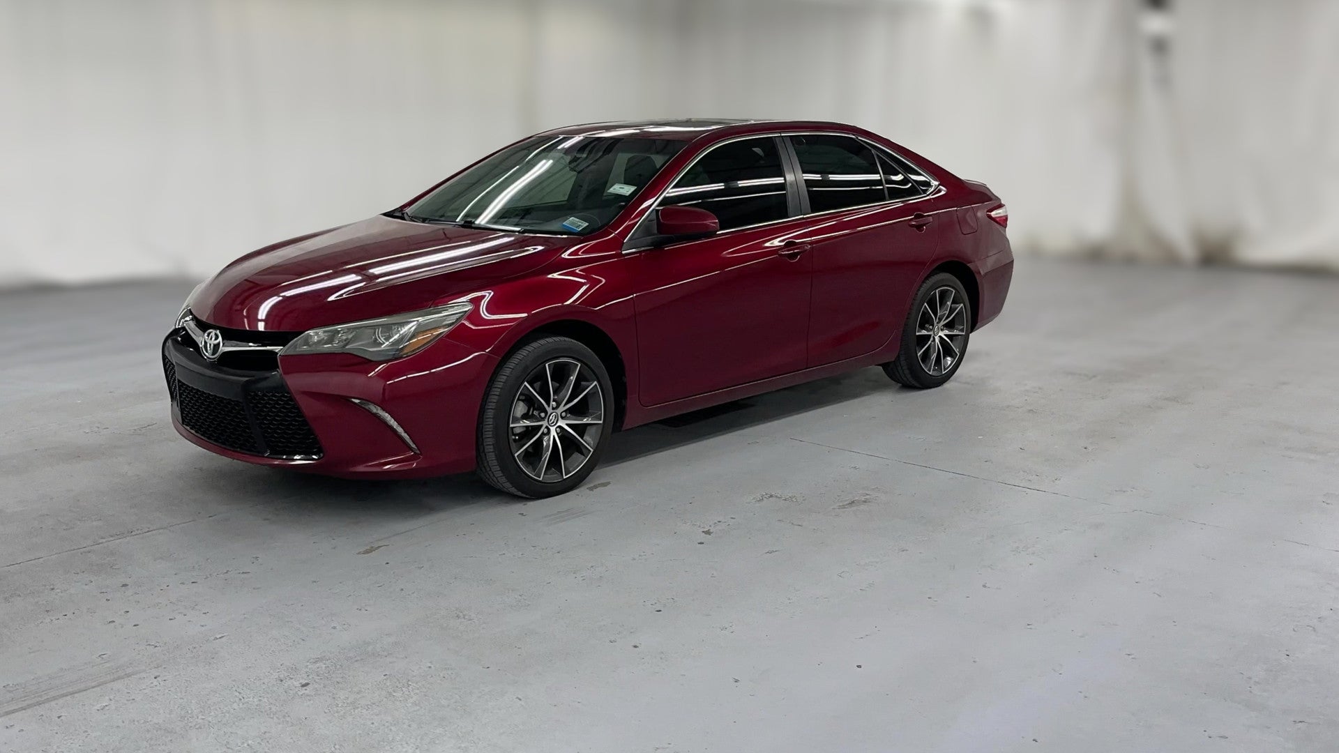2017 Toyota Camry vehicle photo