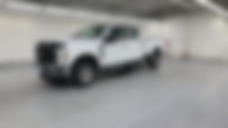 2025 Ford F250 Super Duty Crew Cab vehicle photo