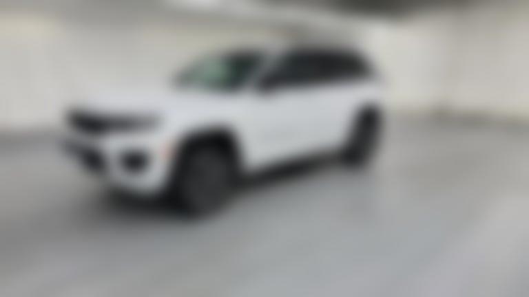 2022 Jeep Grand Cherokee vehicle photo