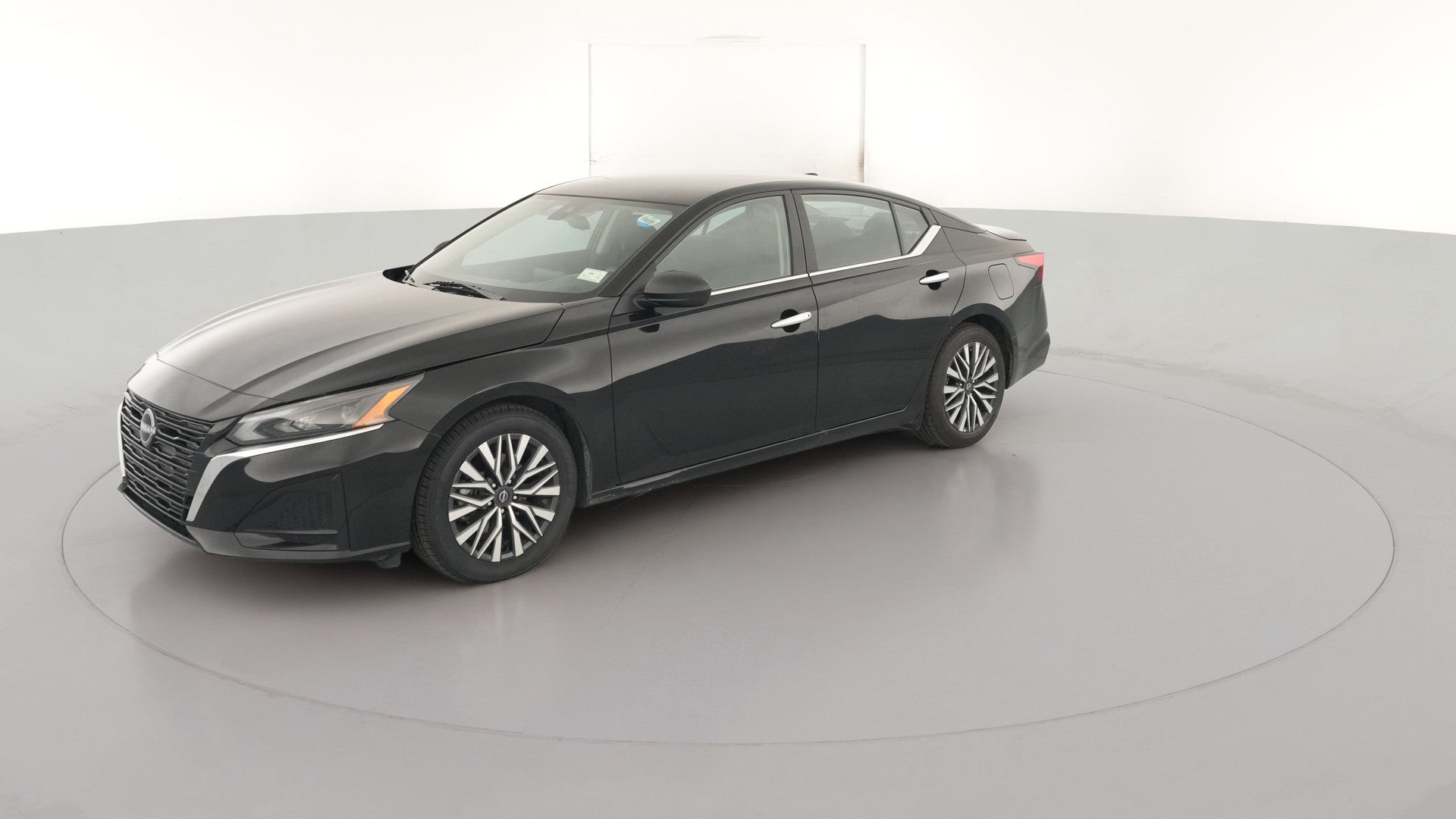 2025 Nissan Altima vehicle photo