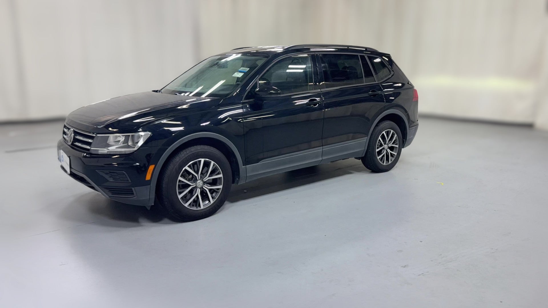 2021 Volkswagen Tiguan vehicle photo