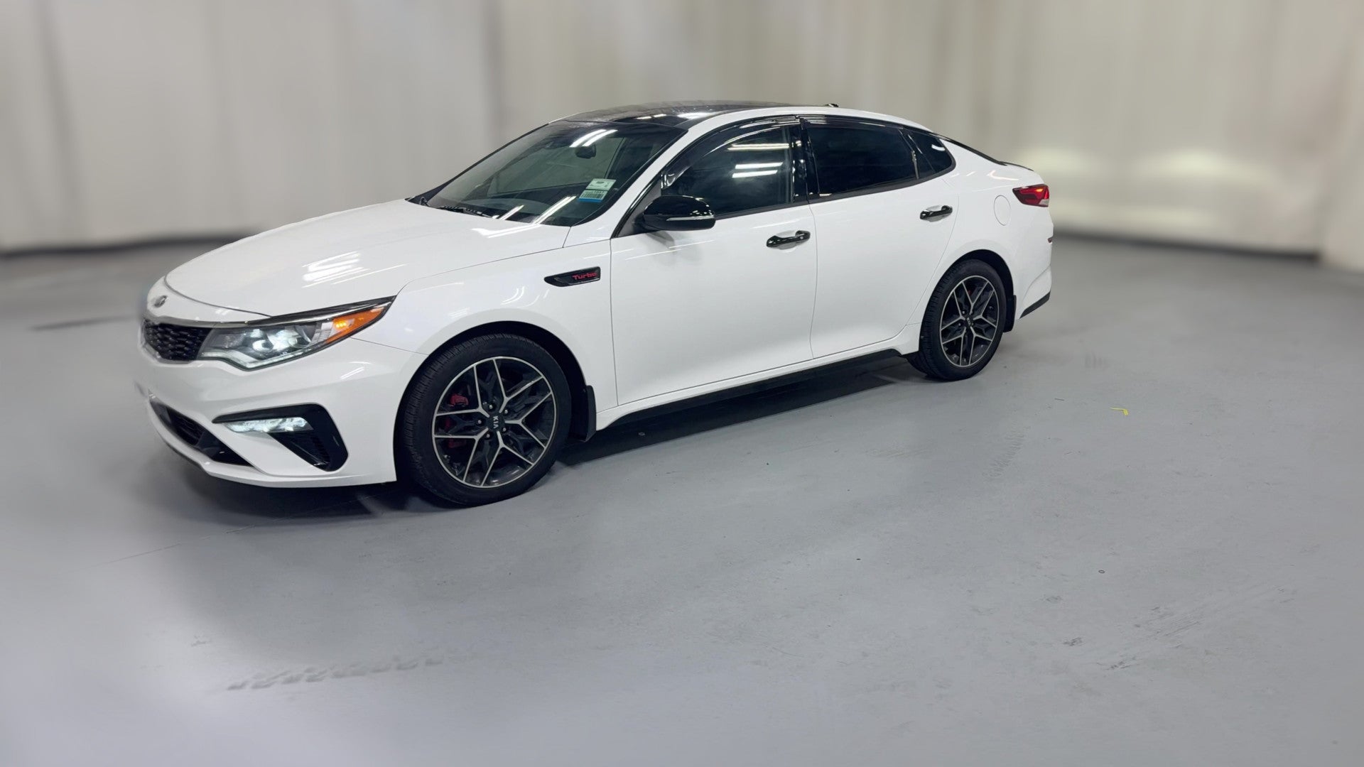 2019 Kia Optima vehicle photo