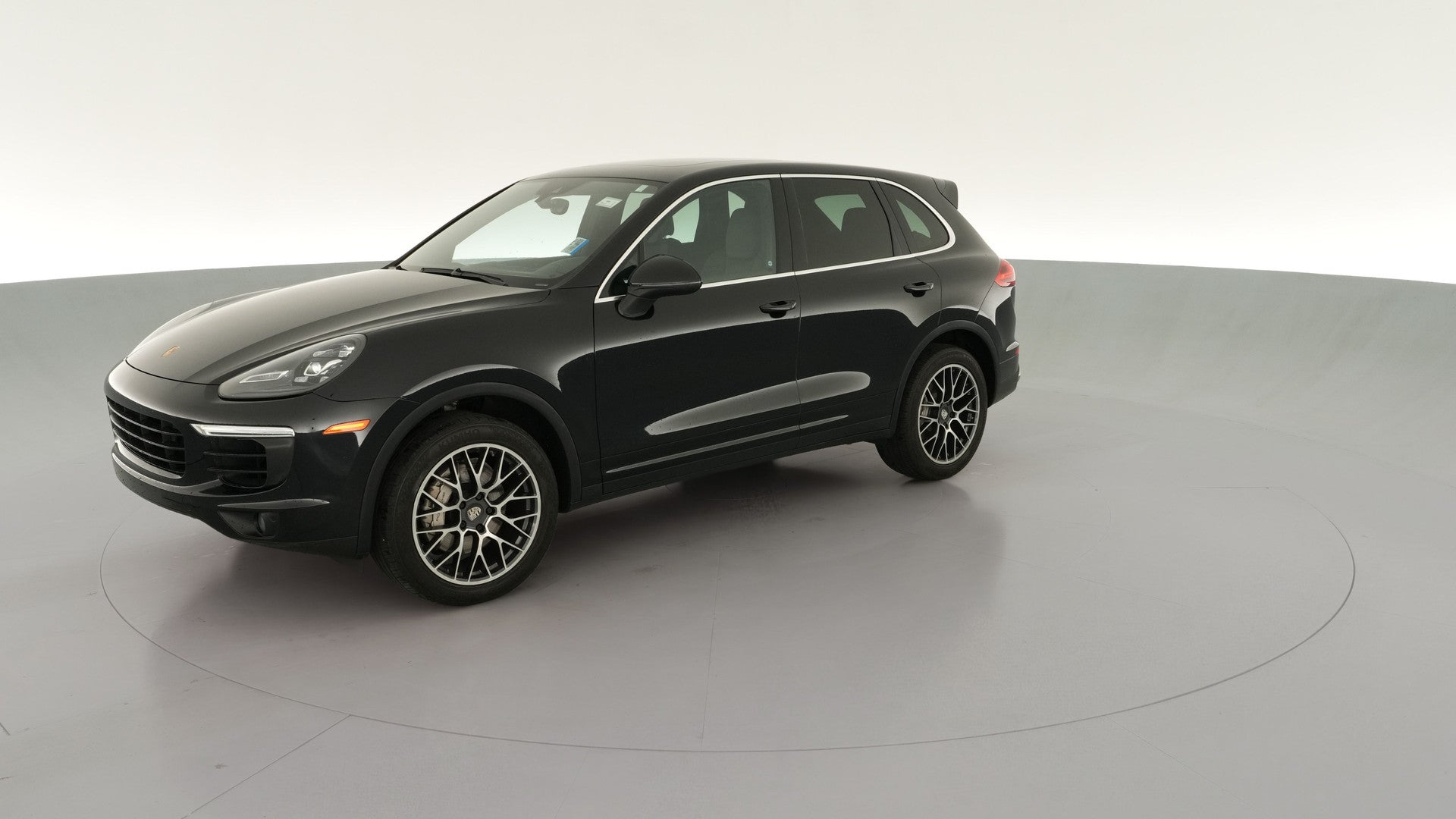 2016 Porsche Cayenne vehicle photo