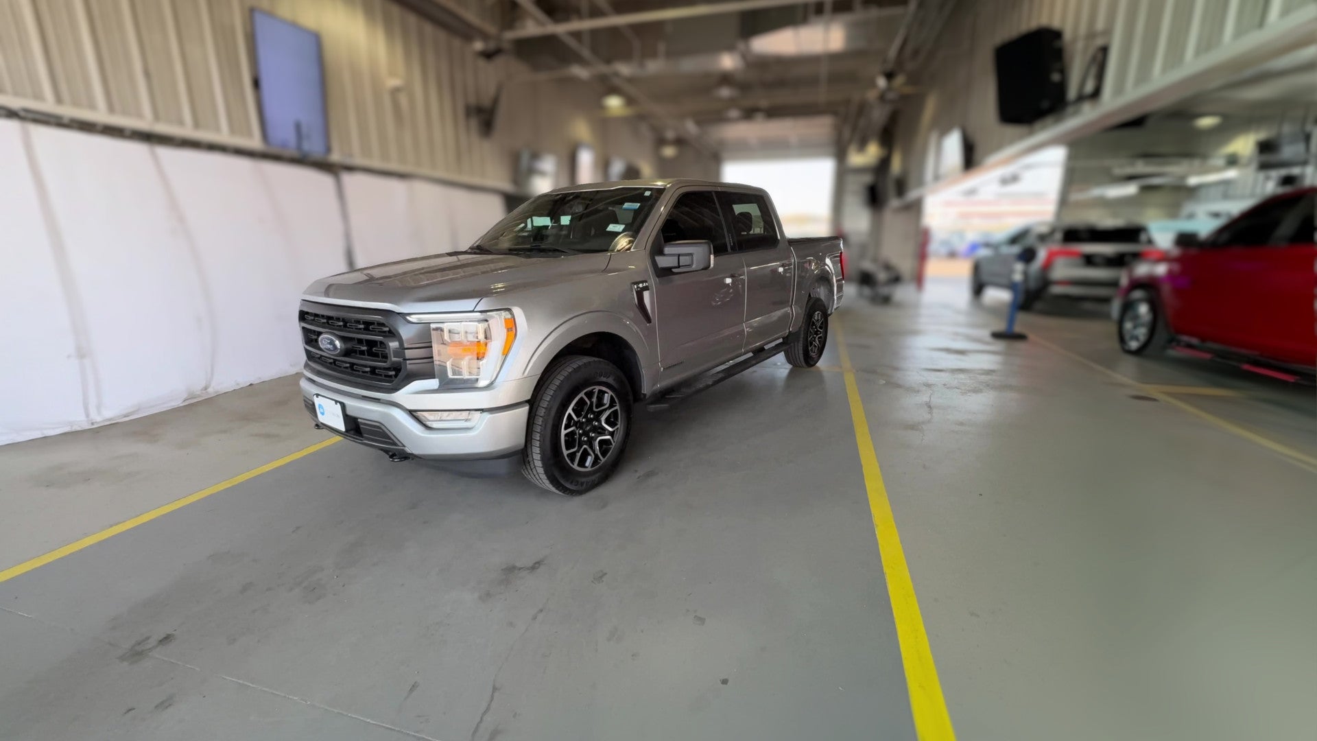 2021 Ford F150 SuperCrew Cab vehicle photo