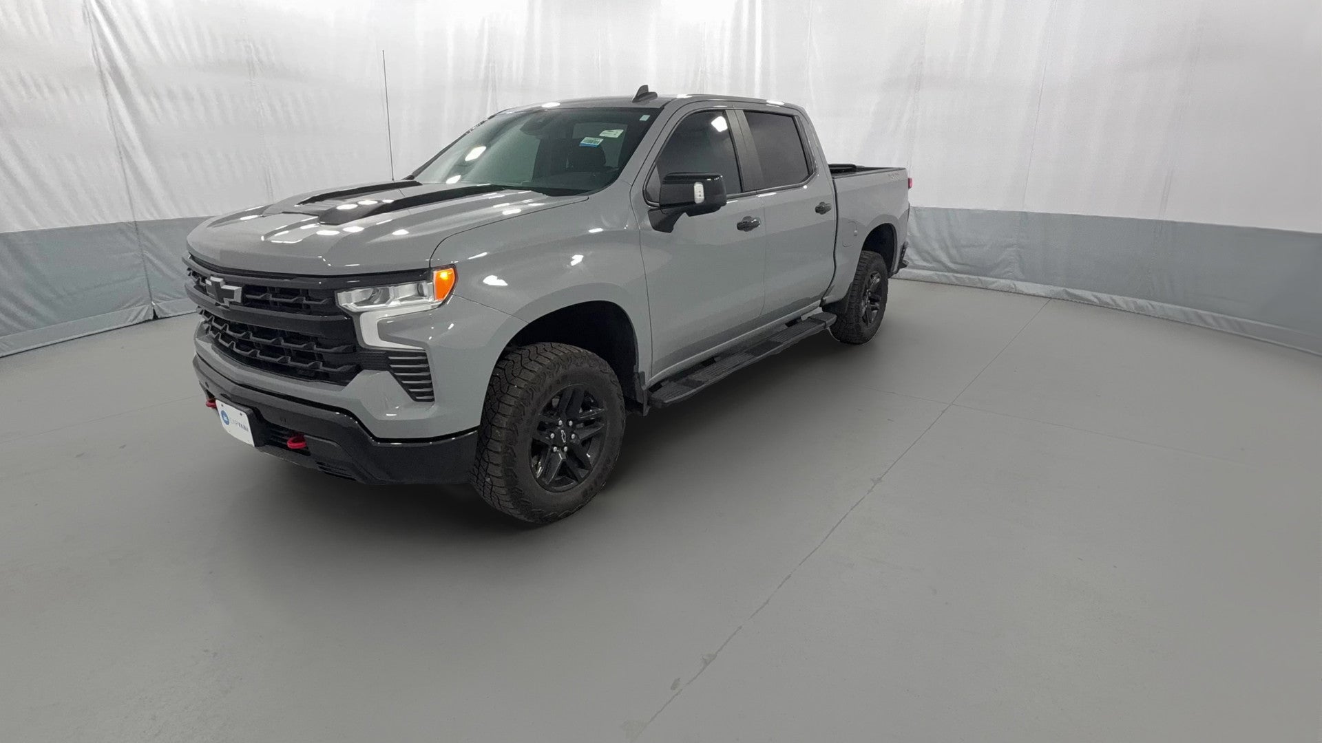 2024 Chevrolet Silverado 1500 Crew Cab vehicle photo