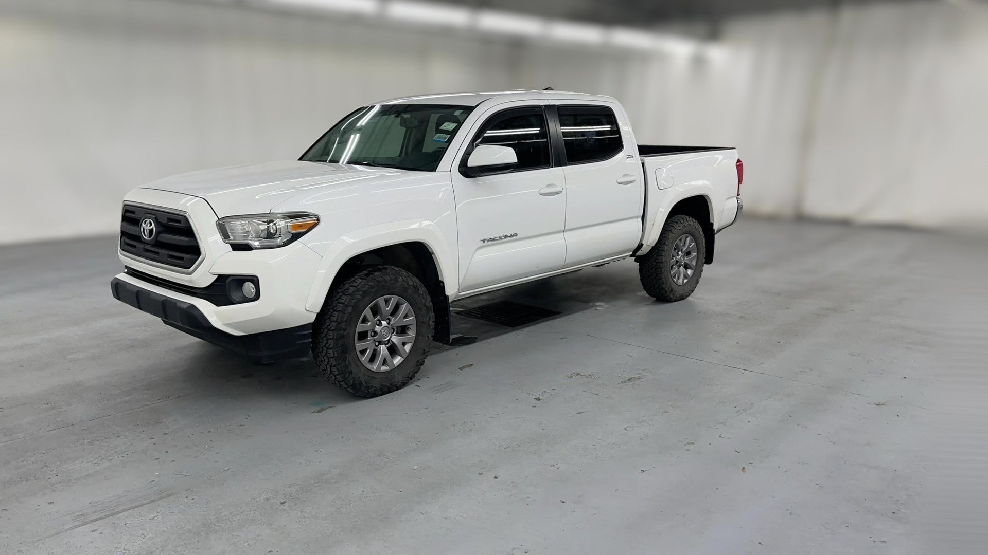 2017 Toyota Tacoma Double Cab vehicle photo