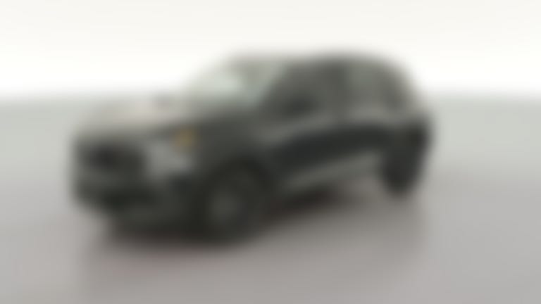 2025 Nissan Kicks vehicle photo