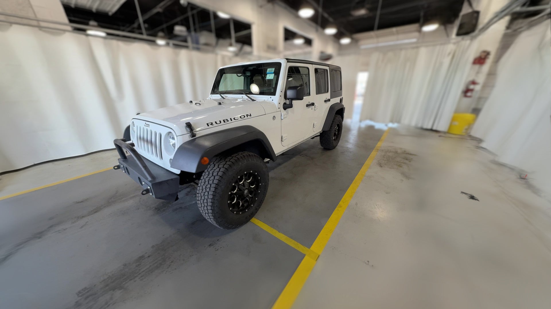 2014 Jeep Wrangler vehicle photo