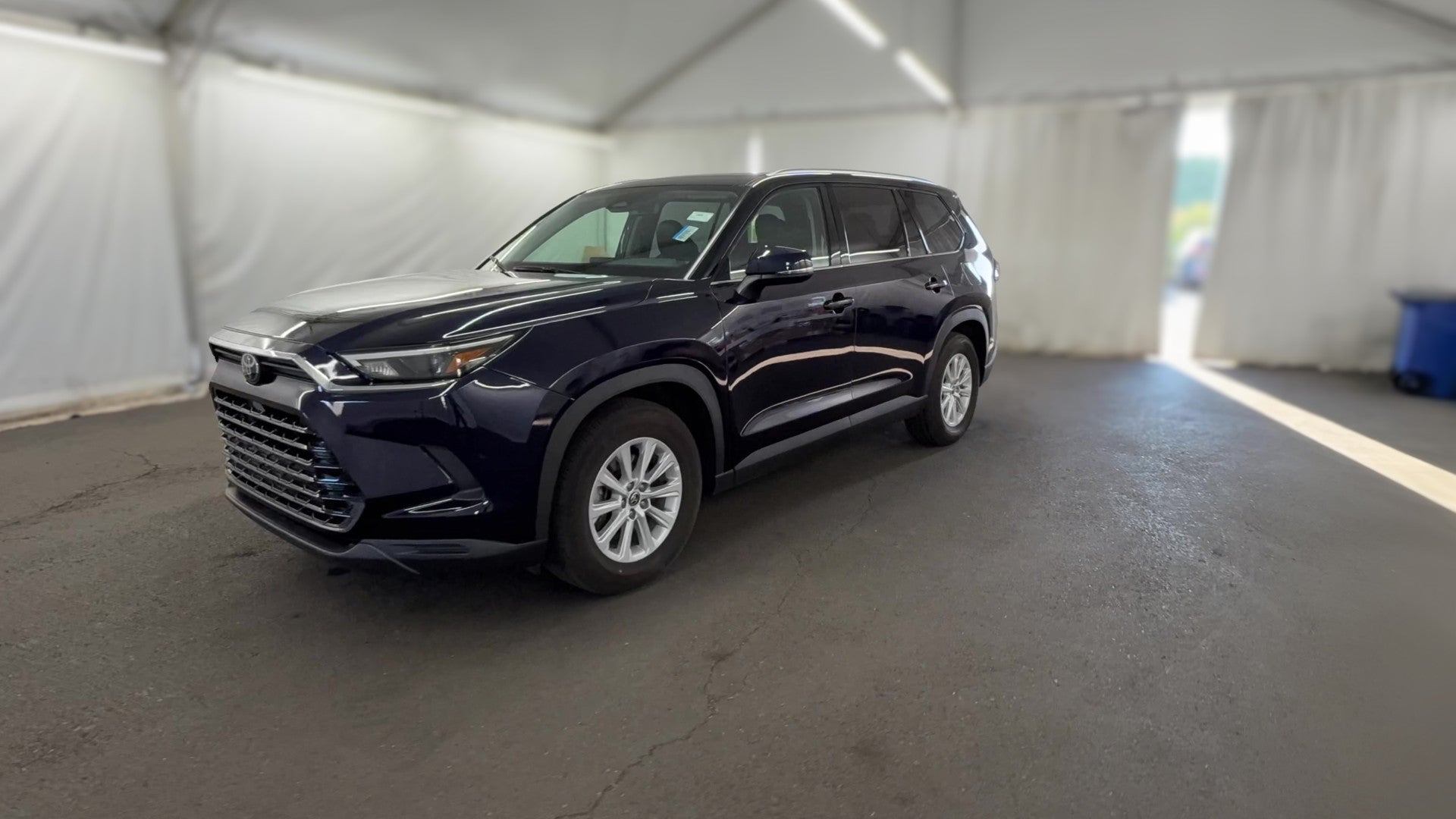 2025 Toyota Grand Highlander vehicle photo