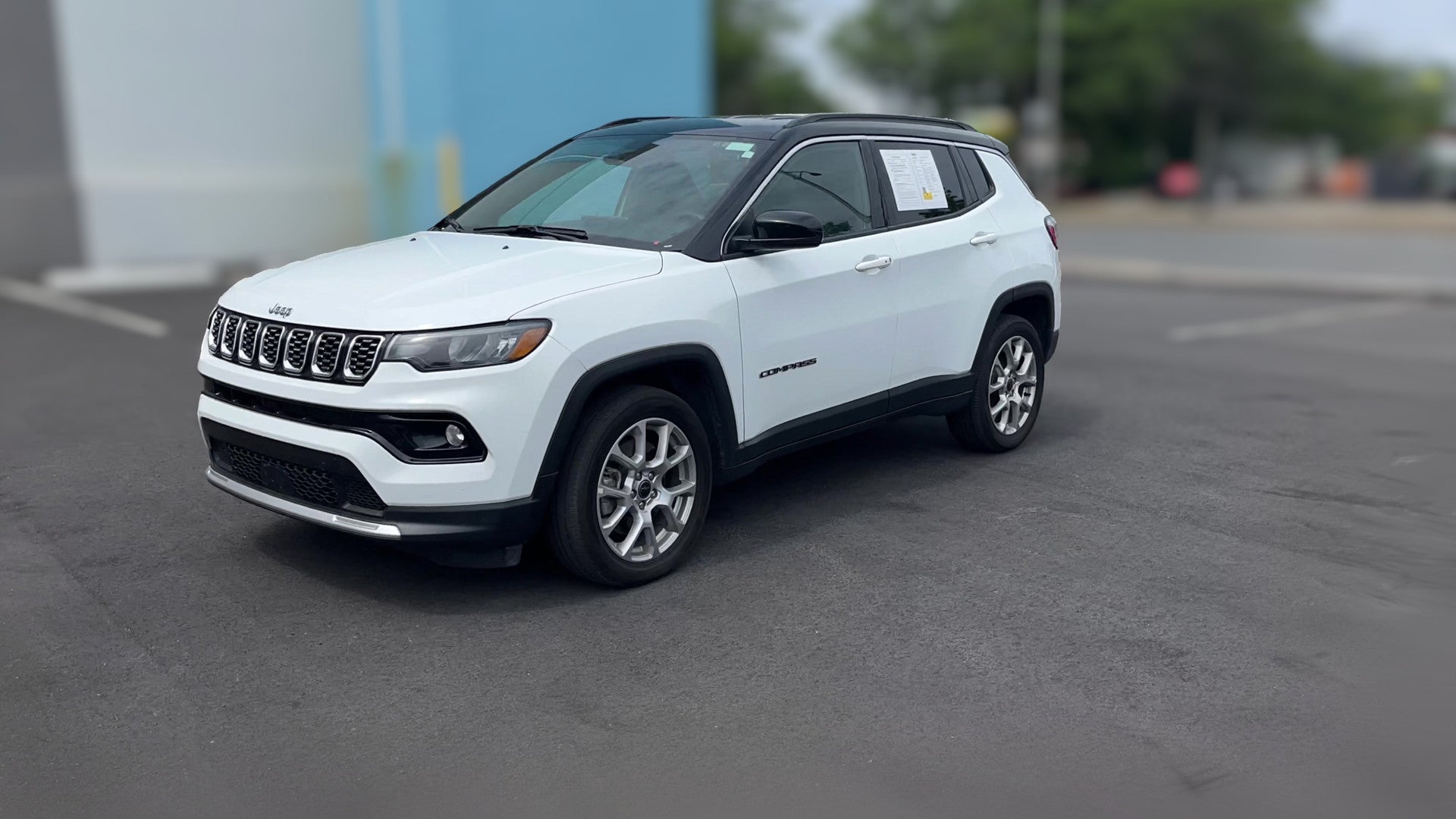 2025 Jeep Compass vehicle photo