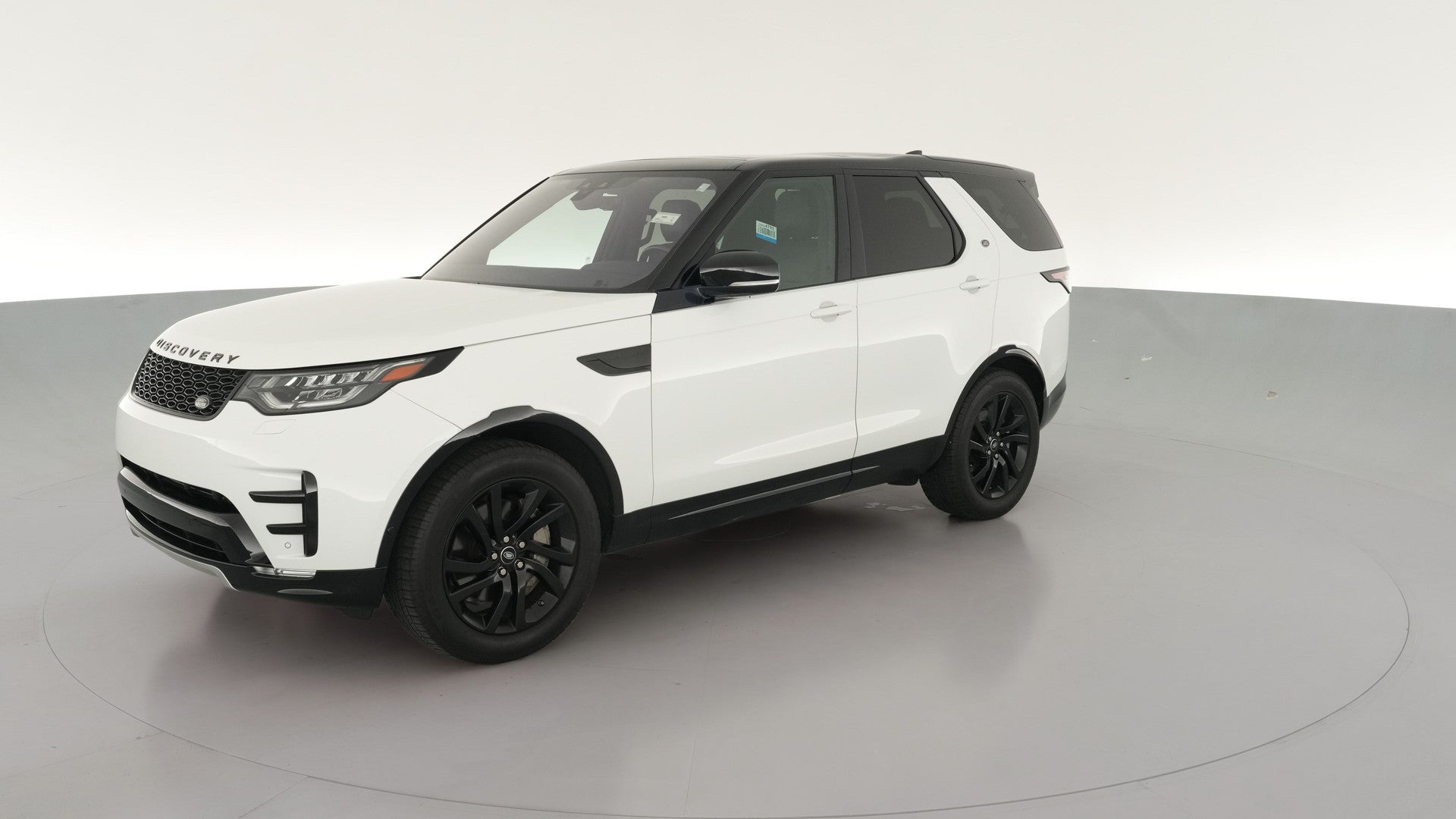 2020 Land Rover Discovery vehicle photo