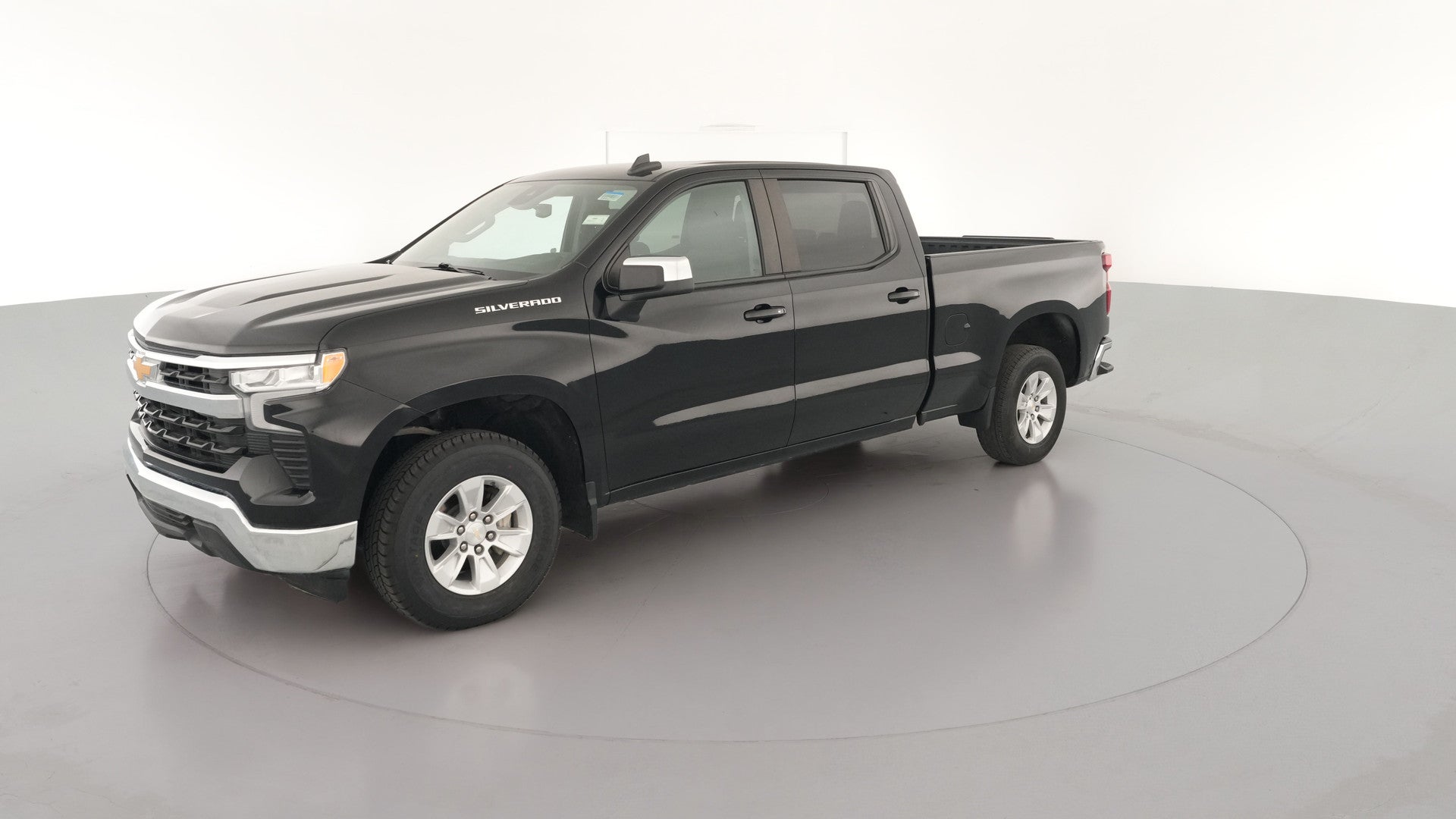 2024 Chevrolet Silverado 1500 Crew Cab vehicle photo