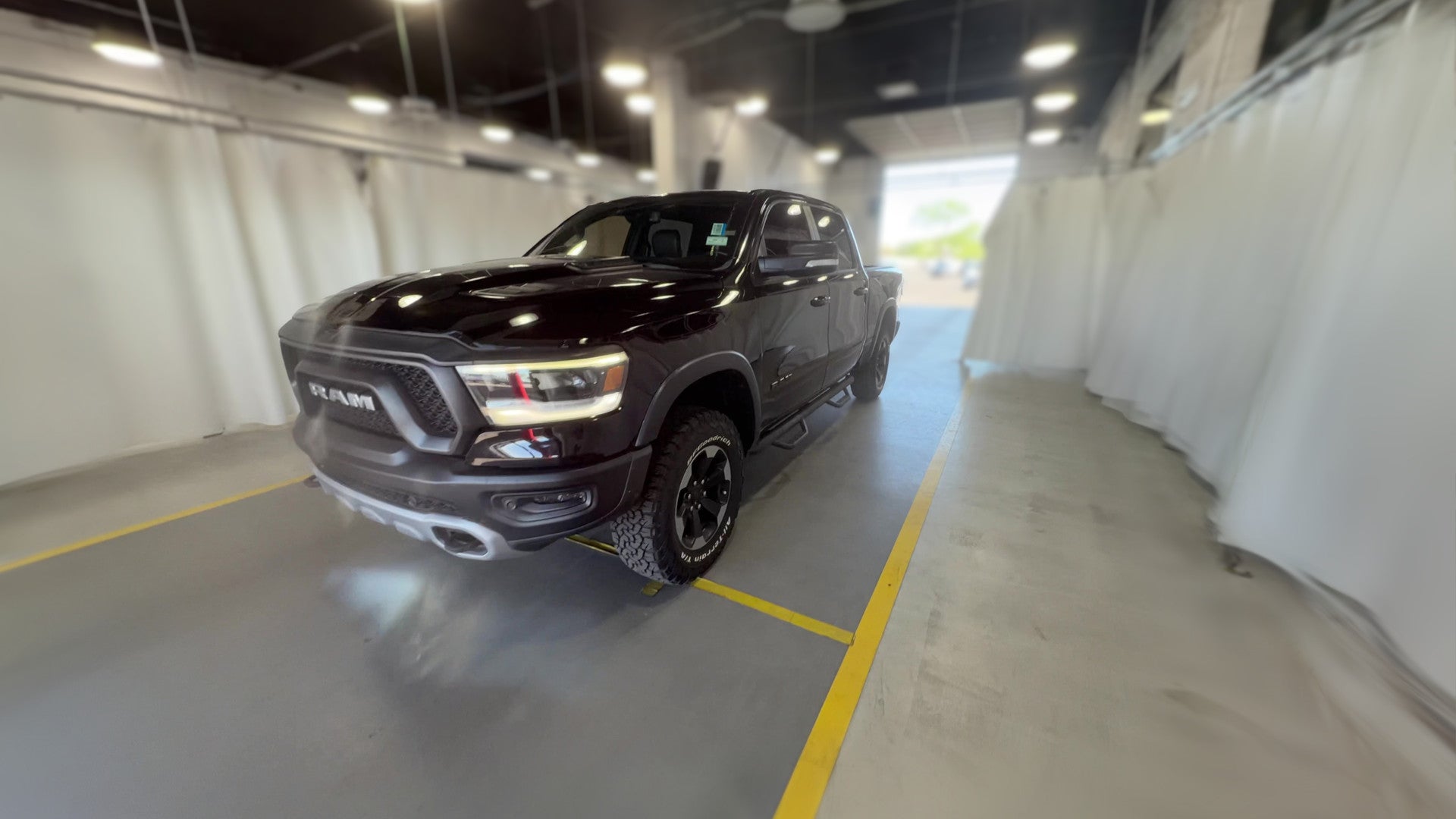 2019 Ram 1500 Crew Cab vehicle photo