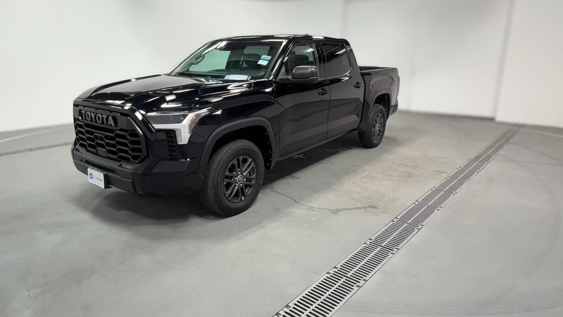 2024 Toyota Tundra CrewMax vehicle photo
