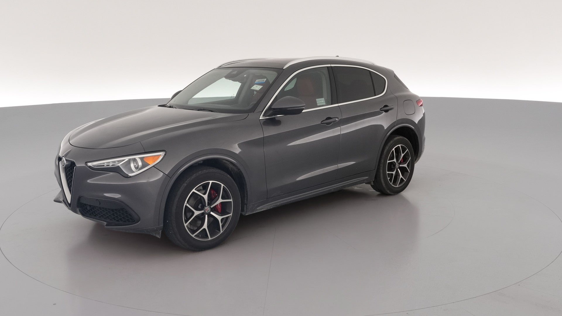 2021 Alfa Romeo Stelvio vehicle photo