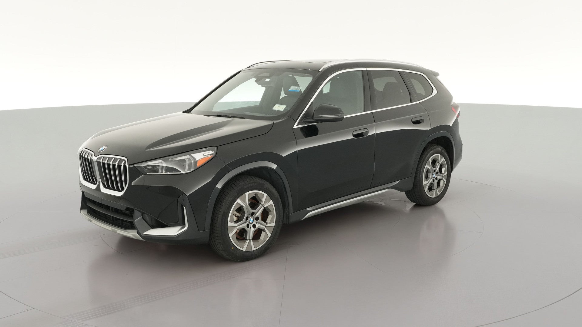 2025 BMW X1 vehicle photo