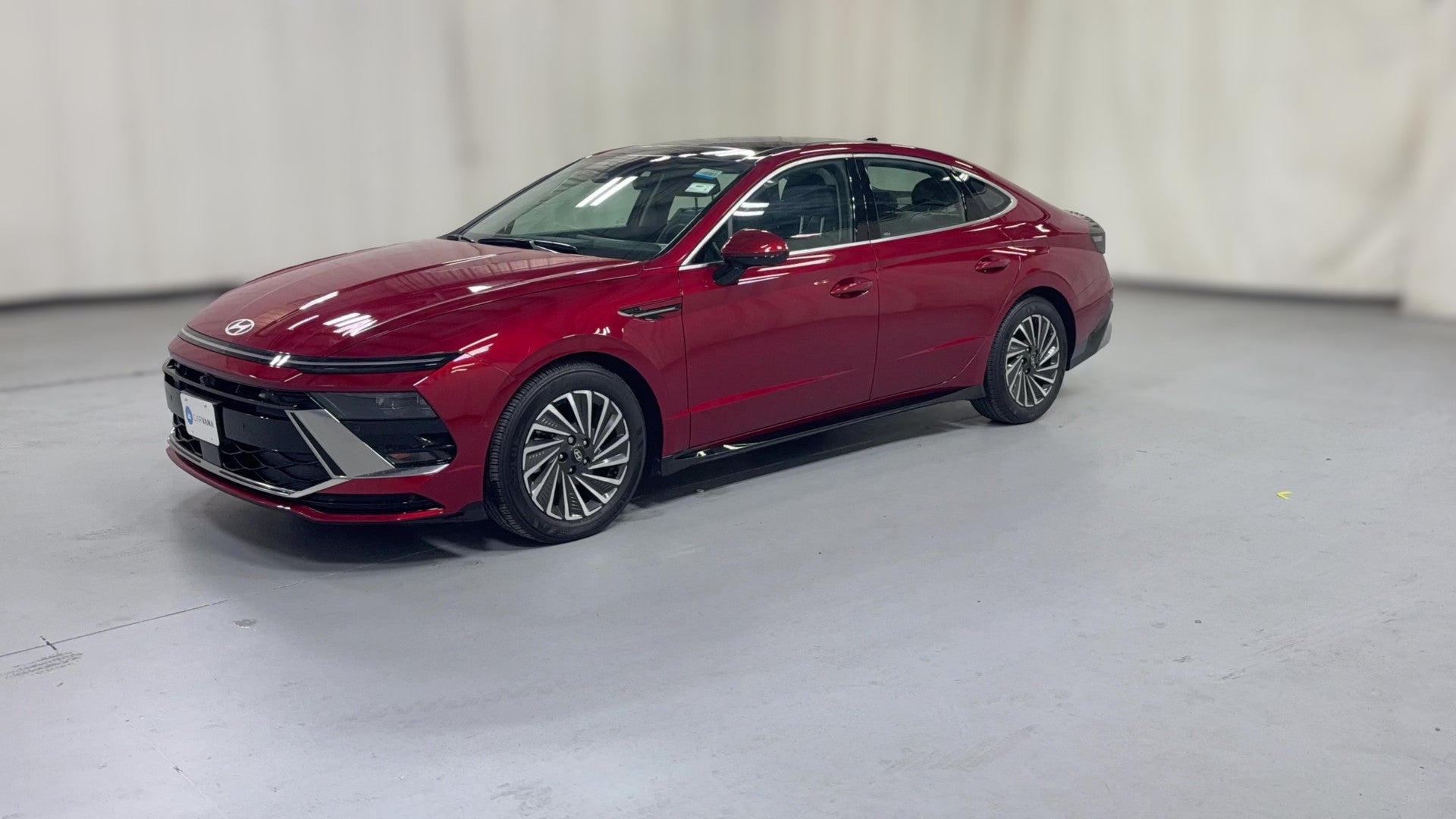 2025 Hyundai Sonata Hybrid vehicle photo
