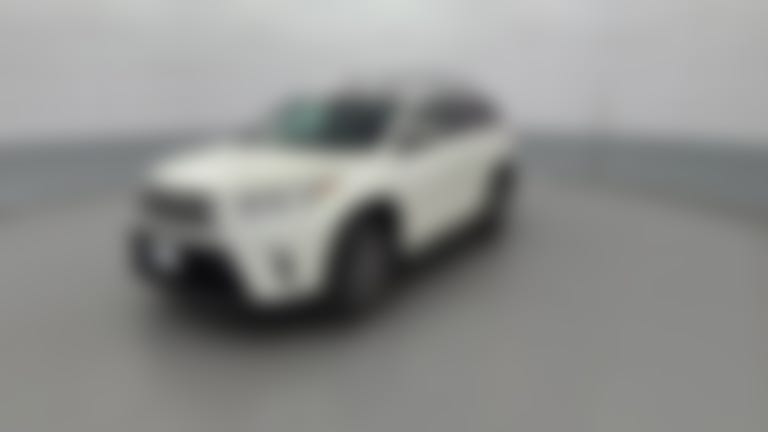 2018 Toyota Highlander vehicle photo