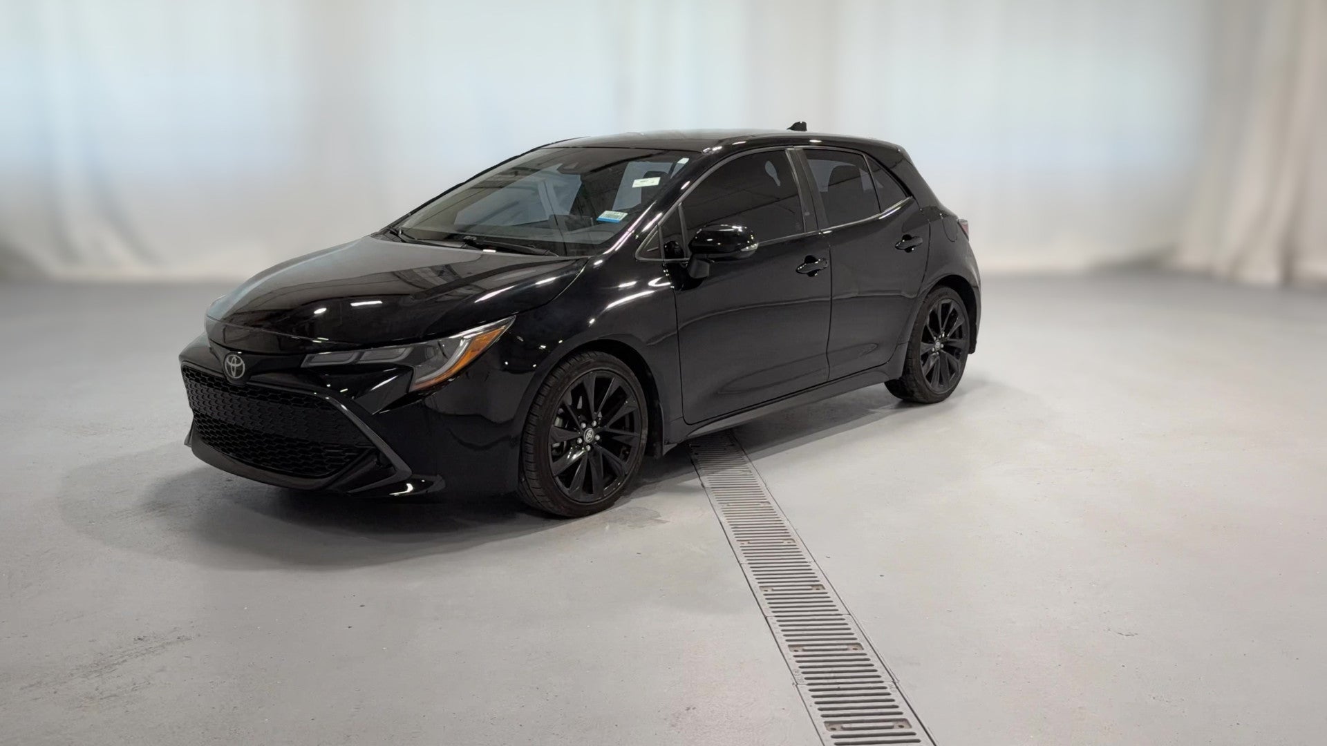 2022 Toyota Corolla Hatchback vehicle photo