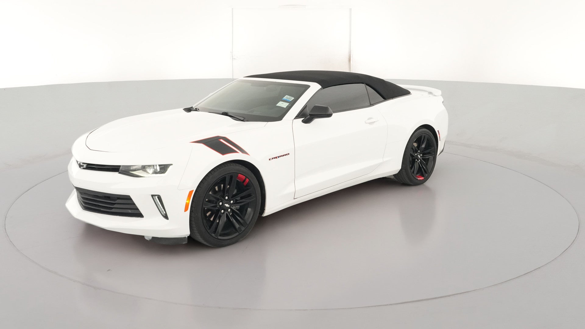 2018 Chevrolet Camaro vehicle photo