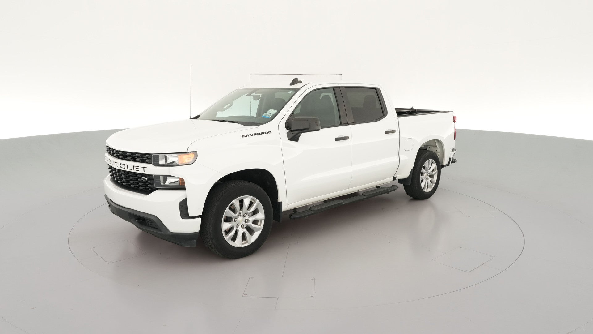 2020 Chevrolet Silverado 1500 Crew Cab vehicle photo