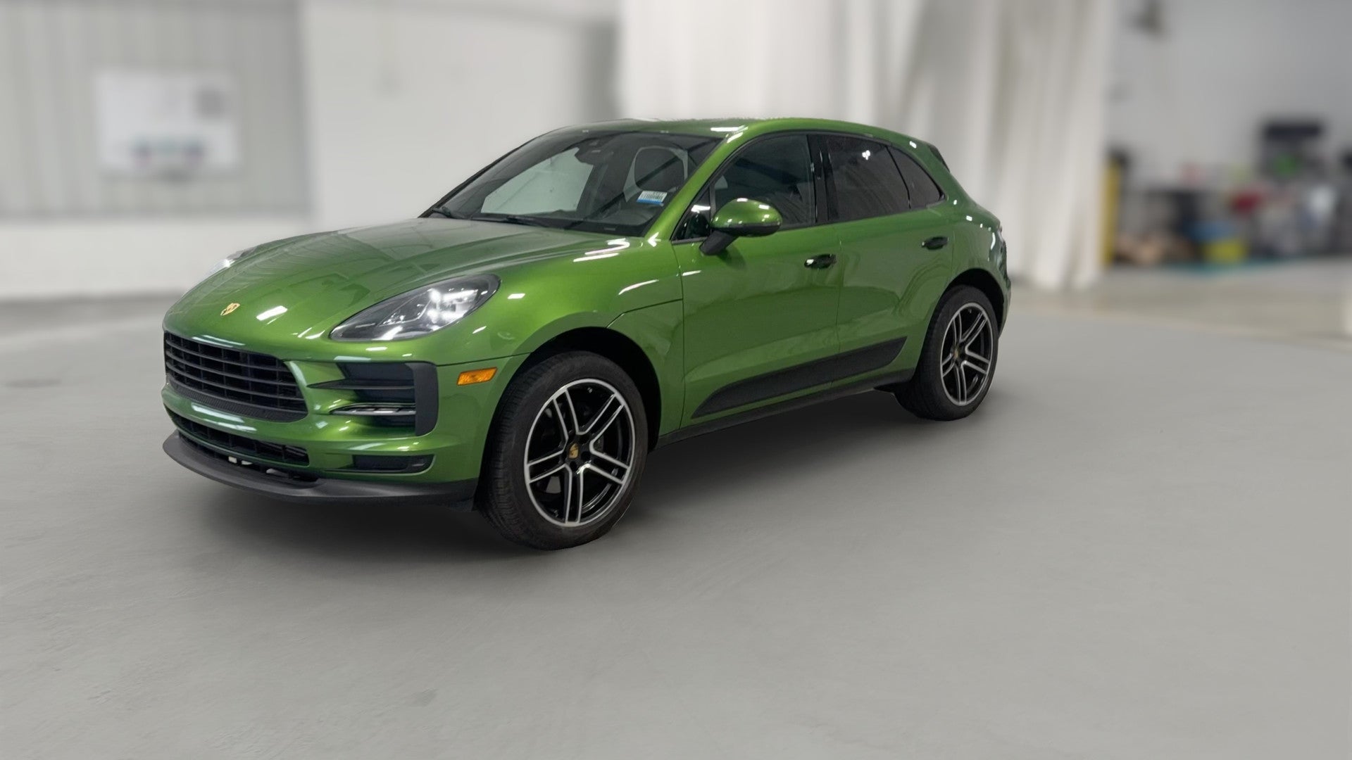2020 Porsche Macan vehicle photo