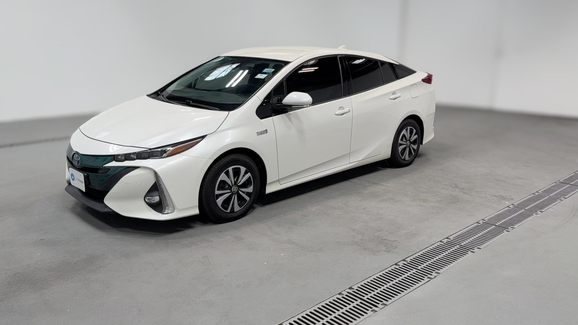 2017 Toyota Prius Prime vehicle photo