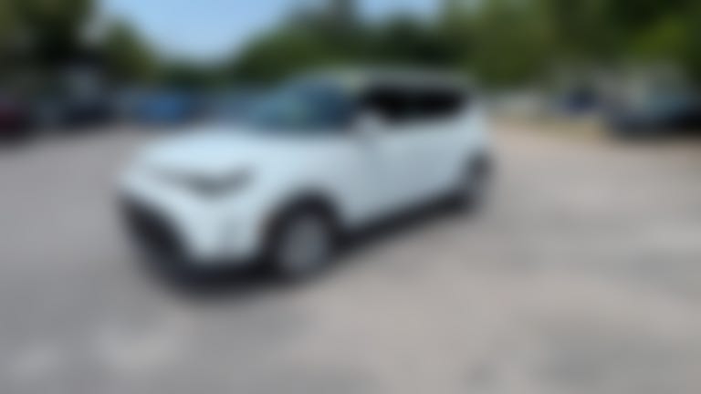 2025 Kia Soul vehicle photo