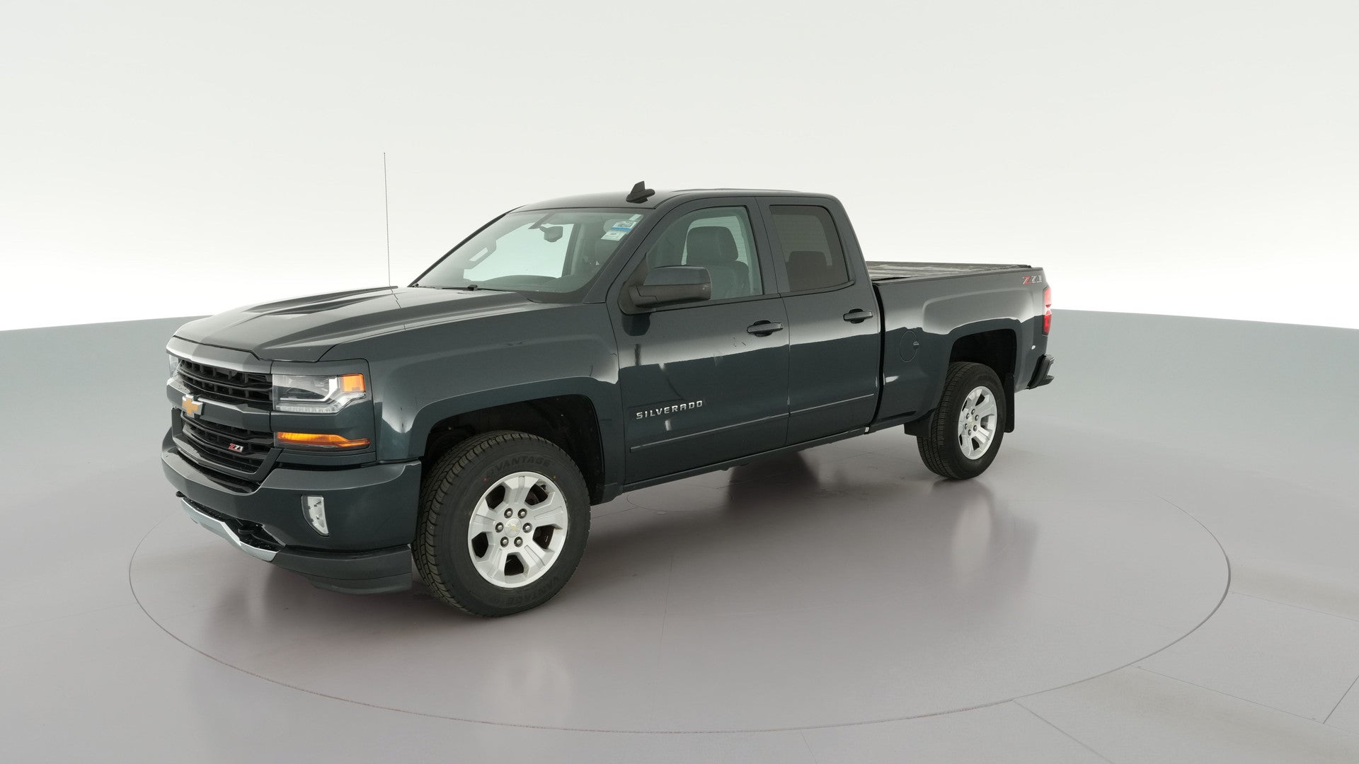 2019 Chevrolet Silverado 1500 LD Double Cab vehicle photo