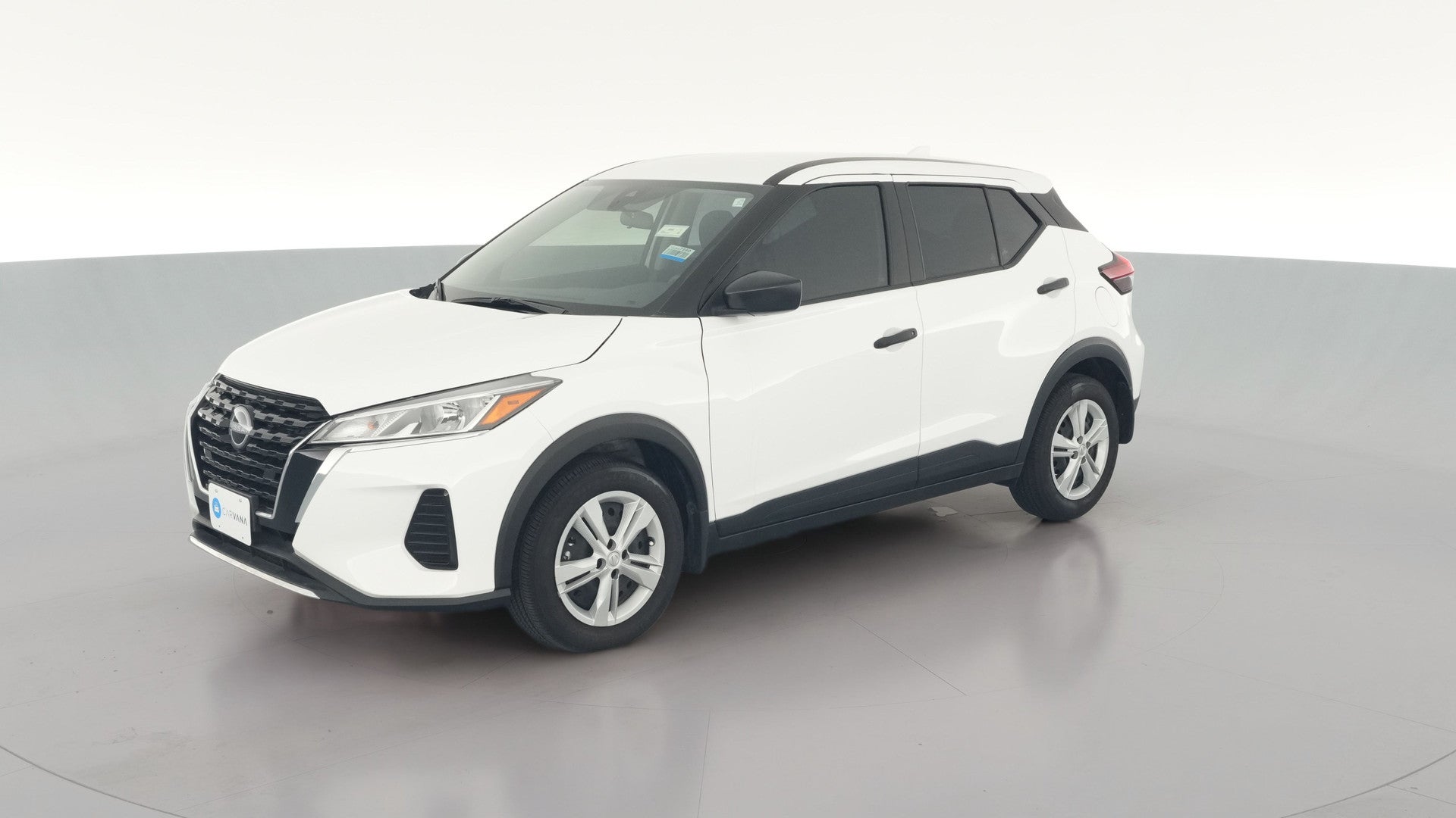 2025 Nissan Kicks Play vehicle photo