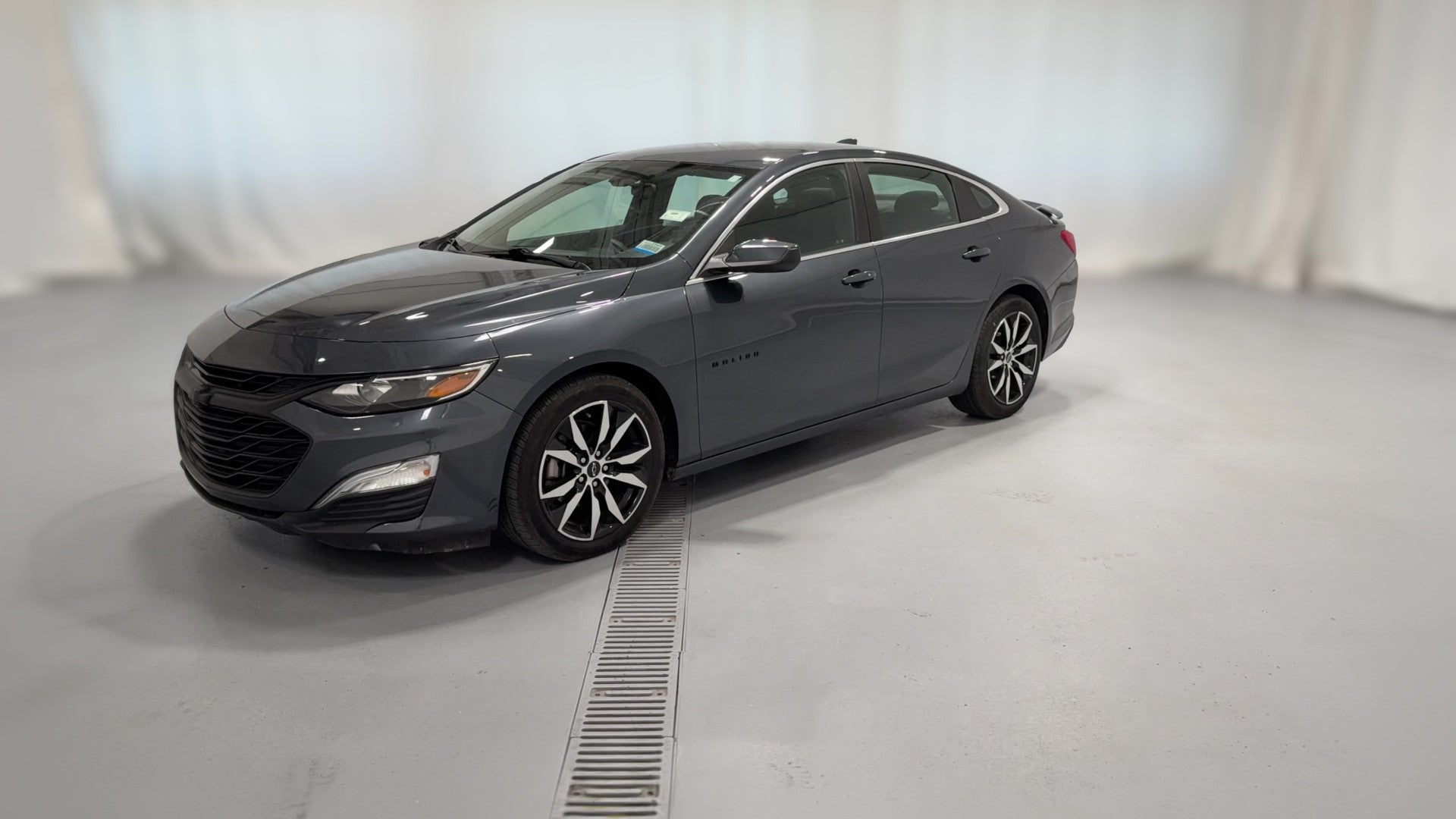 2021 Chevrolet Malibu vehicle photo