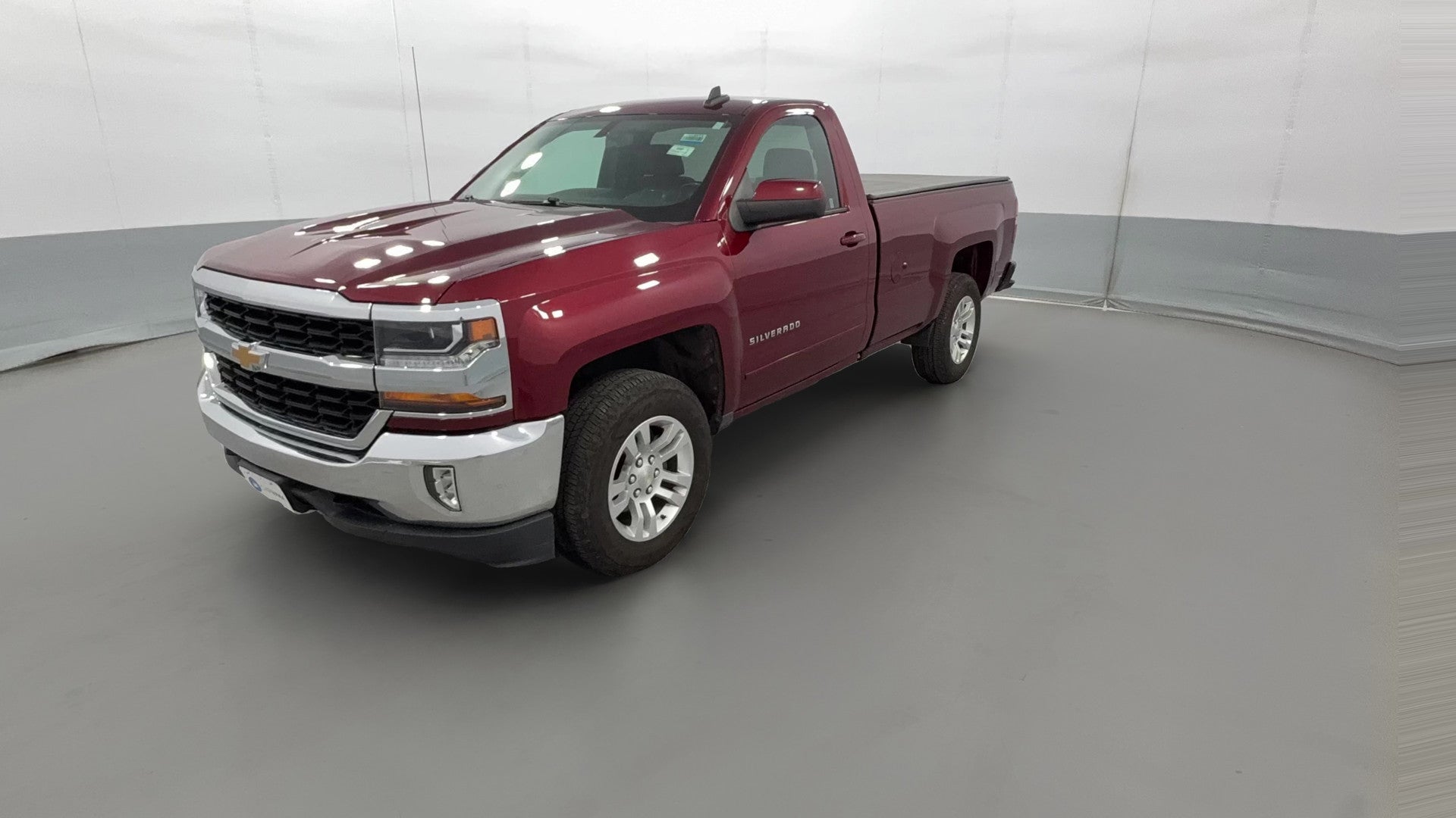 2017 Chevrolet Silverado 1500 Regular Cab vehicle photo