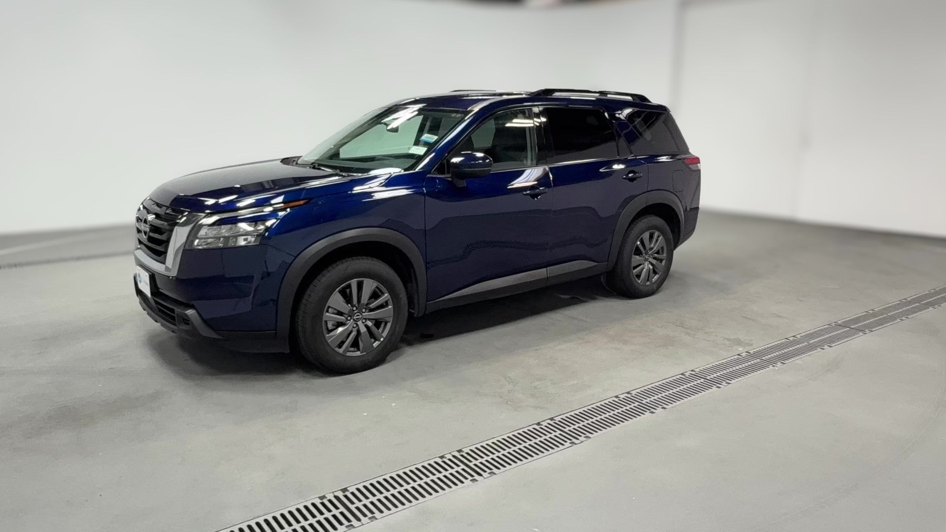 2025 Nissan Pathfinder vehicle photo