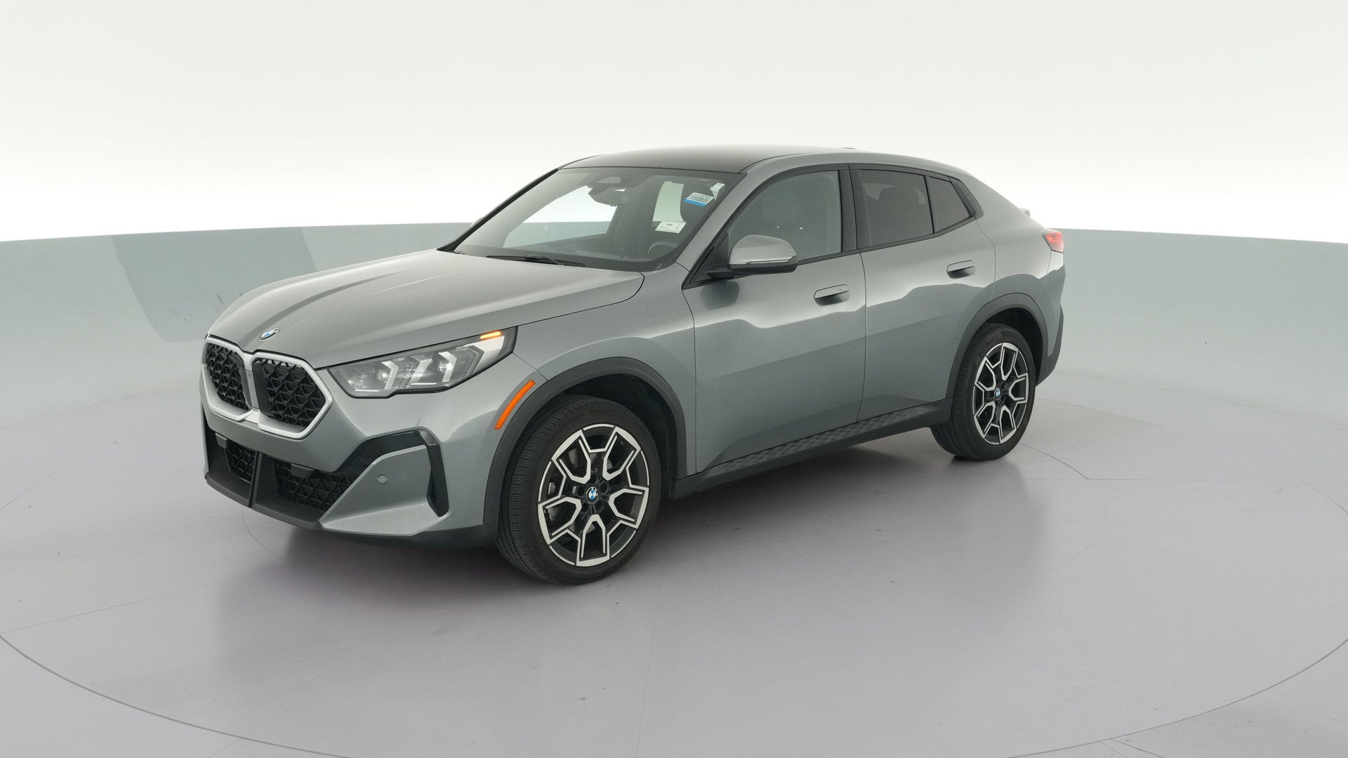 2025 BMW X2 vehicle photo
