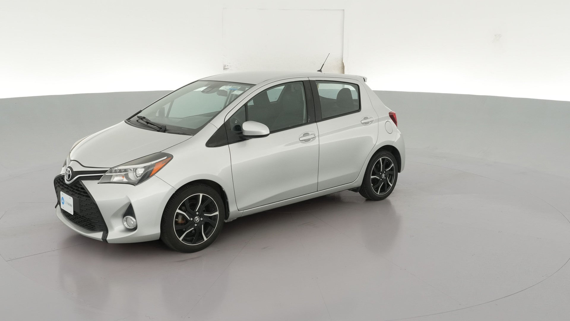 2017 Toyota Yaris vehicle photo