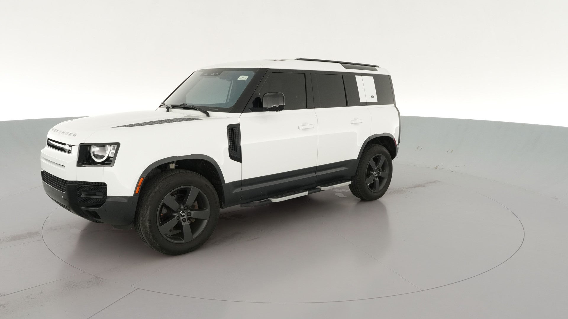 2022 Land Rover Defender 110 vehicle photo