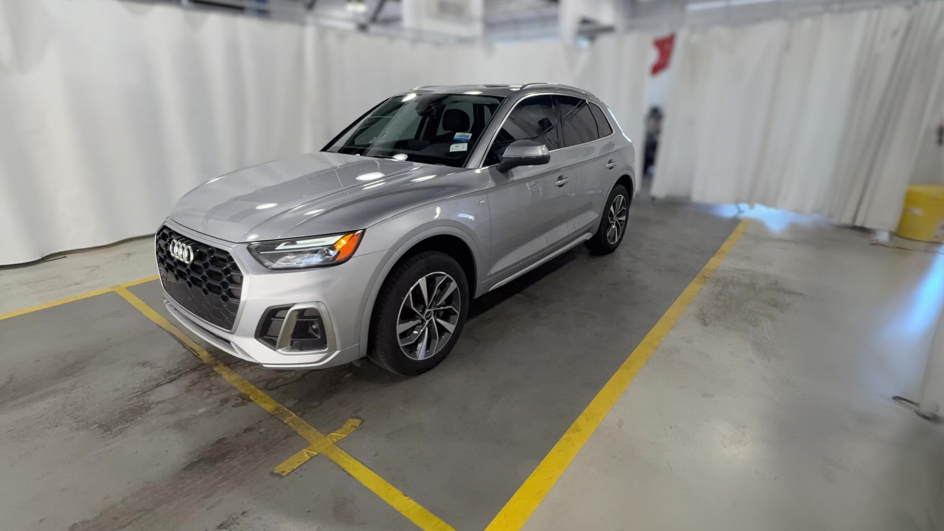 2022 Audi Q5 vehicle photo