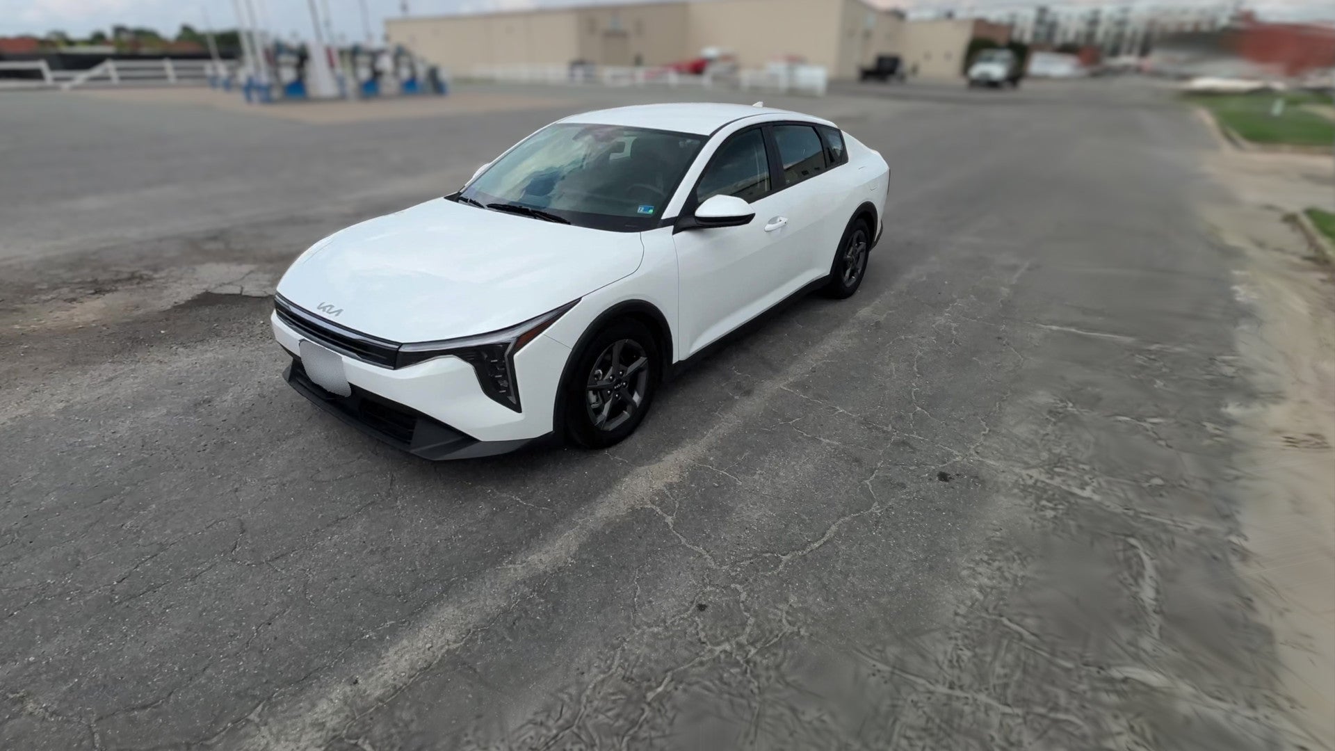 2025 Kia K4 vehicle photo