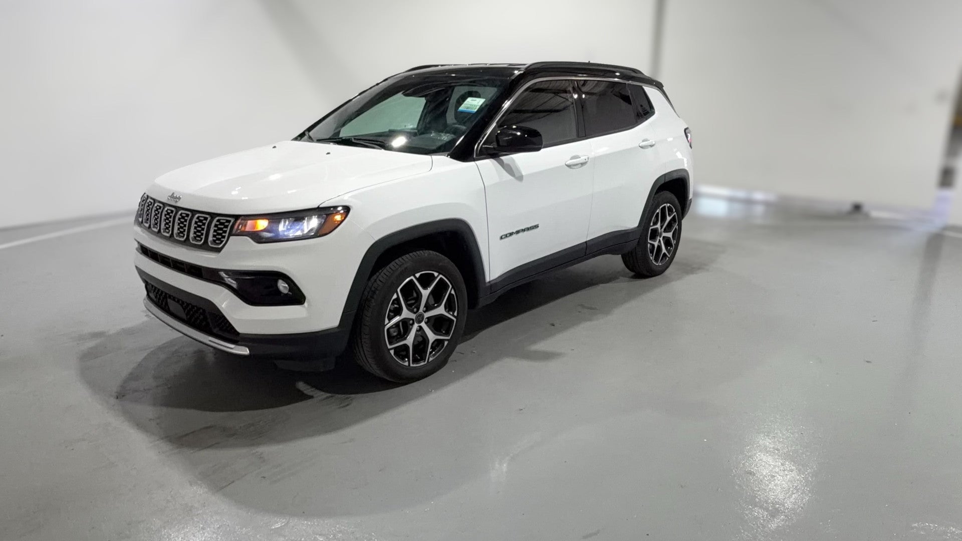 2025 Jeep Compass vehicle photo