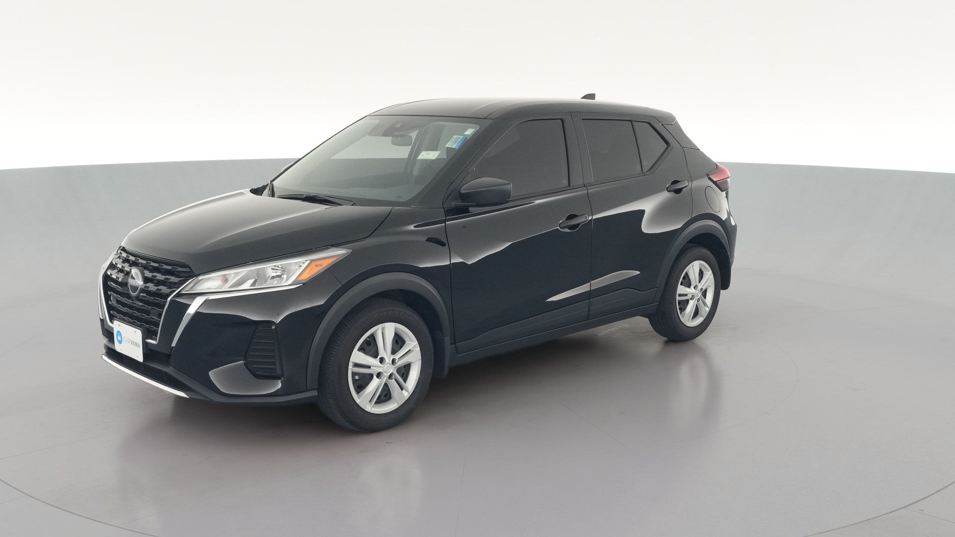 2025 Nissan Kicks Play vehicle photo