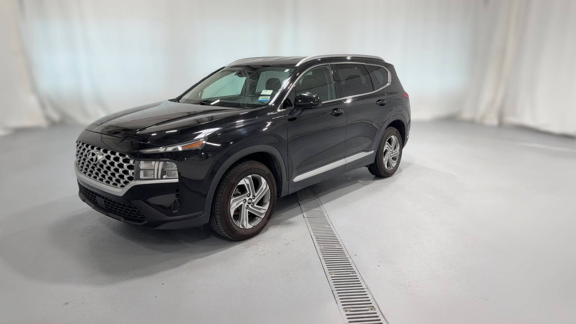 2021 Hyundai Santa Fe vehicle photo