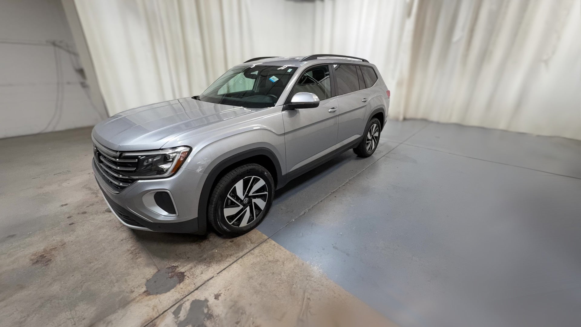 2026 Volkswagen Atlas vehicle photo
