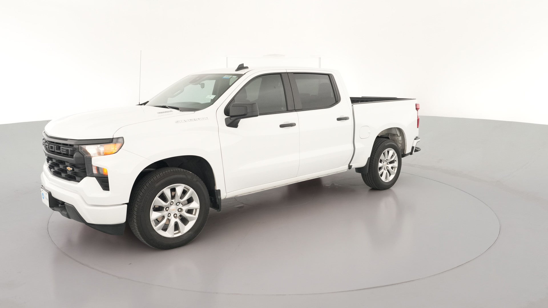 2025 Chevrolet Silverado 1500 Crew Cab vehicle photo