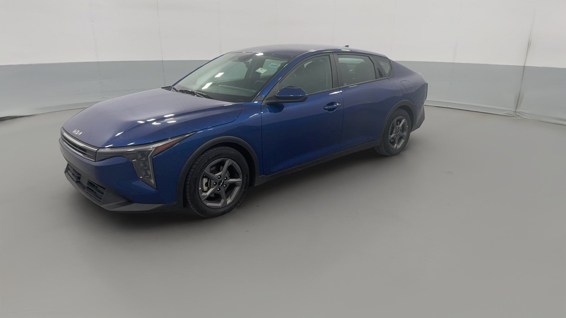 2025 Kia K4 vehicle photo