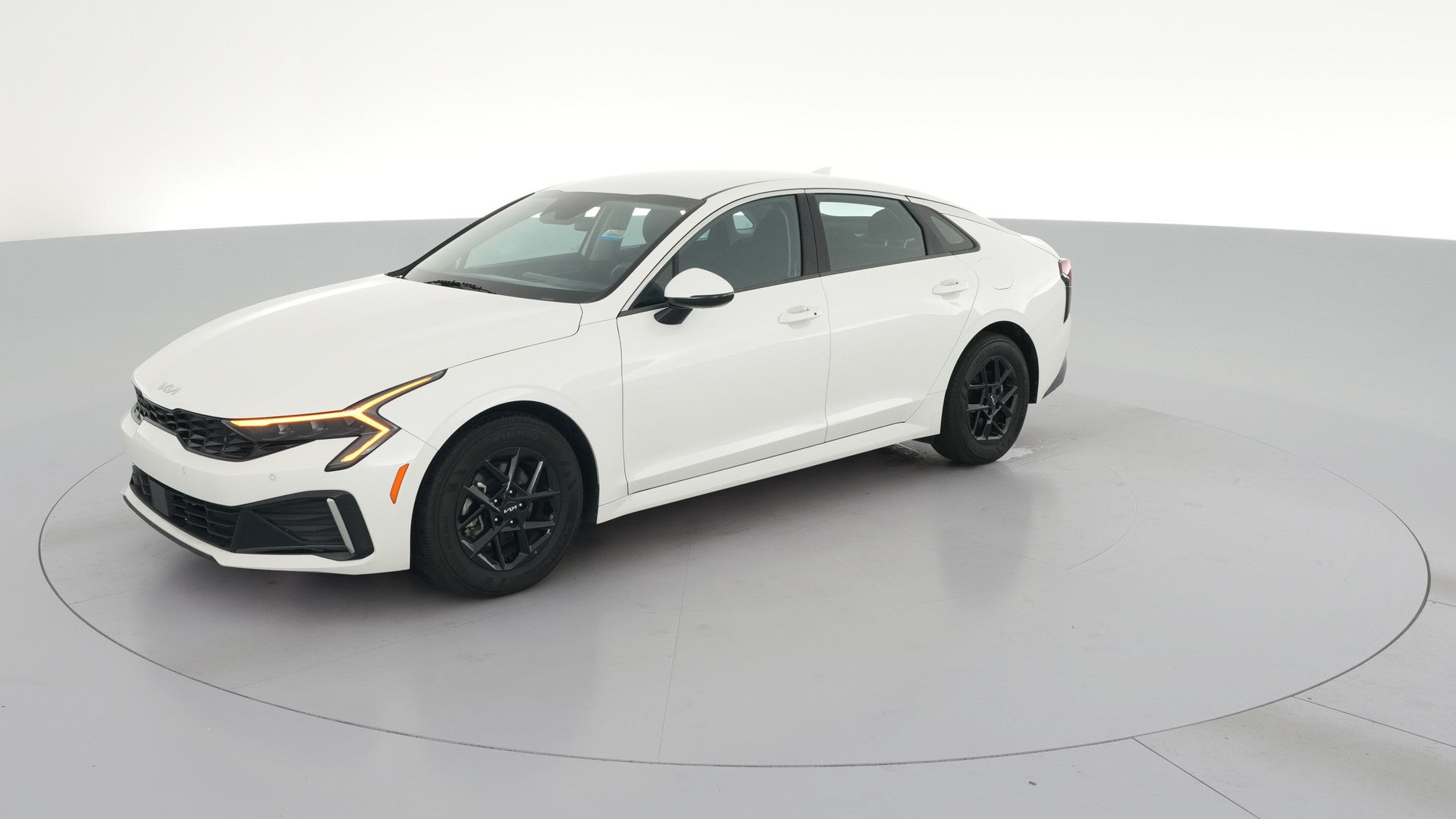 2025 Kia K5 vehicle photo