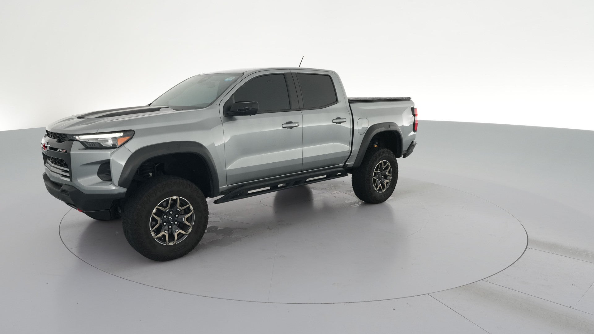 2024 Chevrolet Colorado Crew Cab vehicle photo