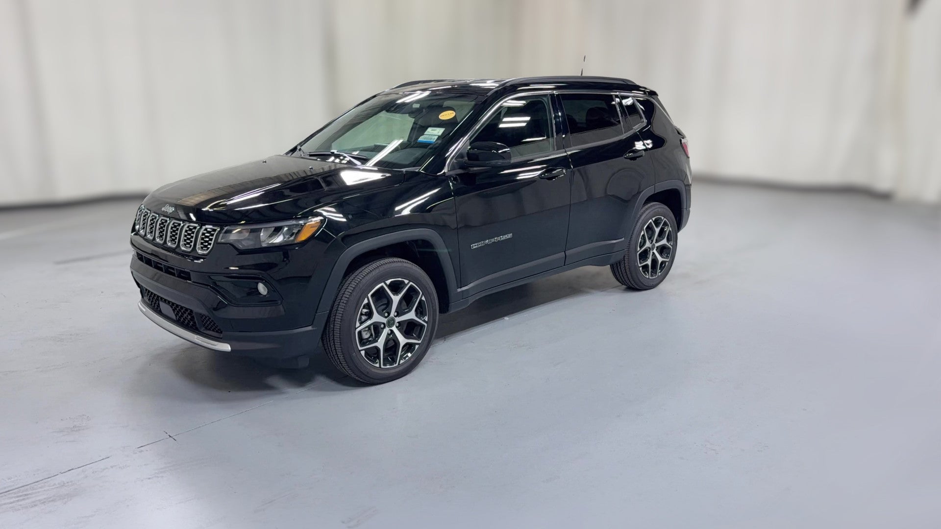 2026 Jeep Compass vehicle photo