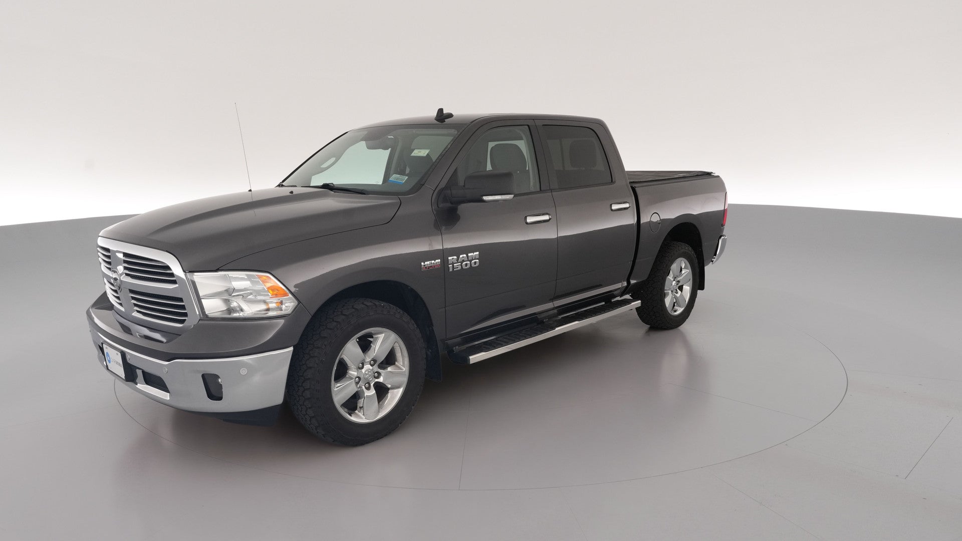 2016 Ram 1500 Crew Cab vehicle photo
