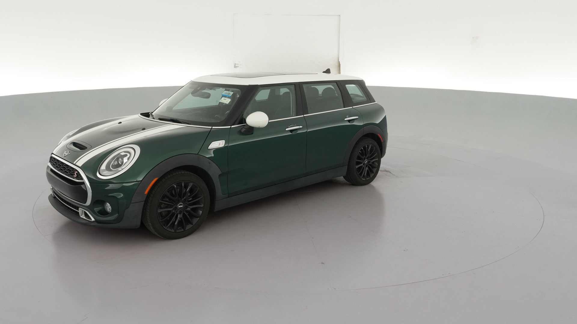 2019 MINI Clubman vehicle photo