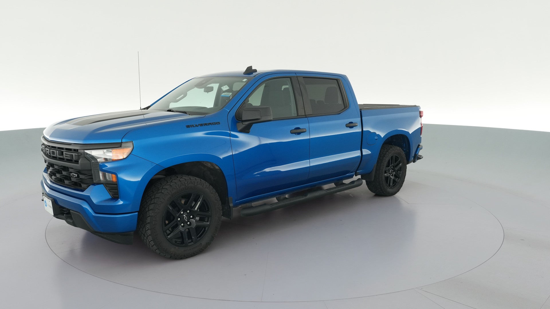 2022 Chevrolet Silverado 1500 Crew Cab vehicle photo